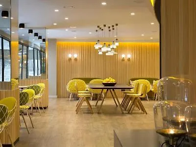 巴塞罗那馨乐庭兰布拉酒店